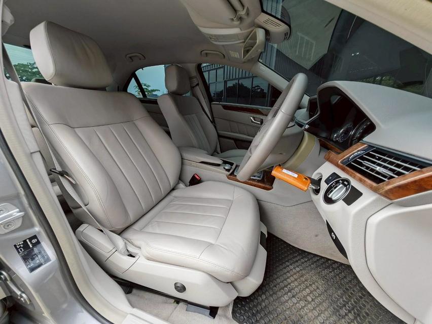 BENZ  E200 CGI 1.8 W212 12