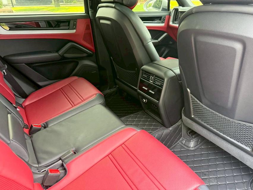 CAYENNE COUPE  7