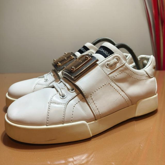 DOLCE & GABBANA D&G Leather Portofino Buckle “White”Size. 41/26(27)cm⭐️⭐️⭐️⭐️ Pre-owned/ Good Condition🔥 Price : 1,650฿