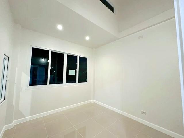 ให้เช่าบ้านเดี่ยวมินิมอลชั้นเดียว 27 ตร.วา.2 นอน 1 น้ำ ปั๊มน้ำมันพีที สามพราน4 1.7 กม.พร้อมเฟอร์ฯครบ ซ.ไร่ขิง 34-38 ตลาด 5