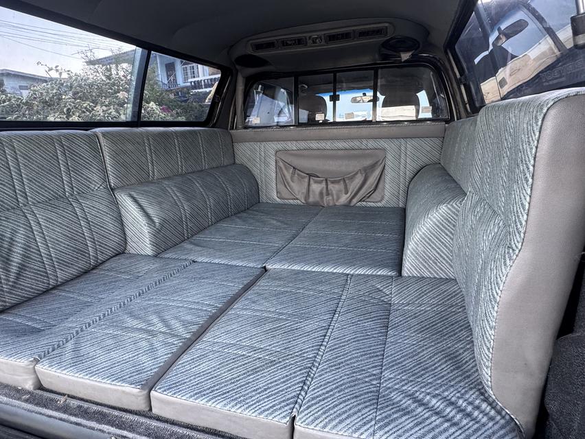 รถยนต์อิซุซุ ดีแมก ปี2005