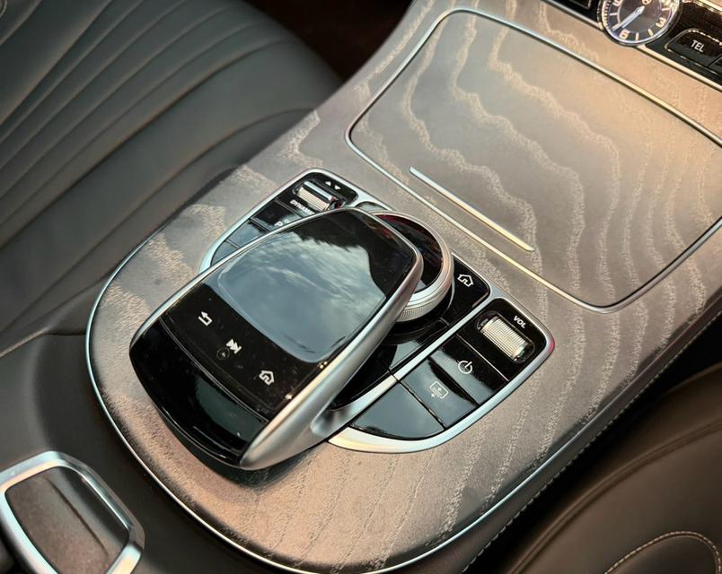 Benz CLS300d AMG Premium ของแต่งท่วม 7xx,xxx บาทรถบ้านมือเดียว 2020 ไมล์น้อย รูปที่ 13