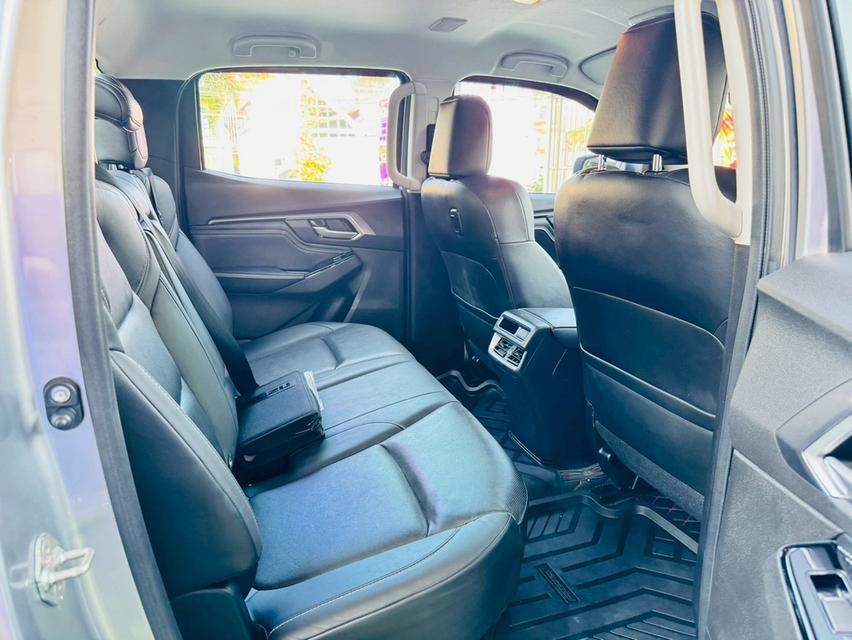 2021 Isuzu D-MAX 1.9 Cab-4 Hi-Lander Z 8