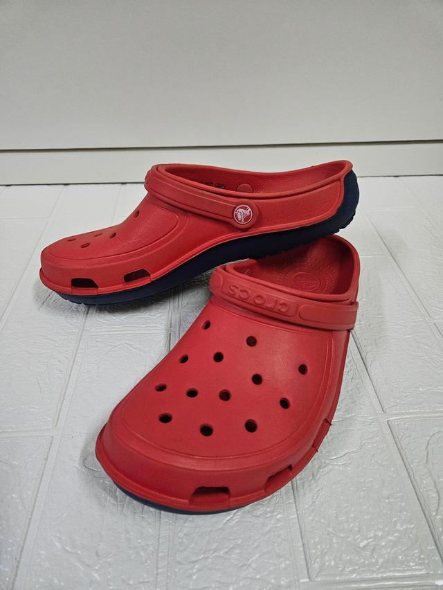 Crocs  2