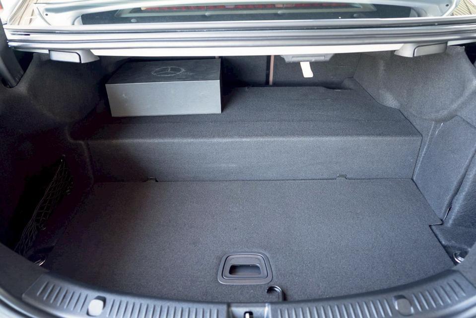 BENZ E-CLASS E300e 2.0 EXCLUSIVE ปี 2020  โฉม W213 ปี16-24 8