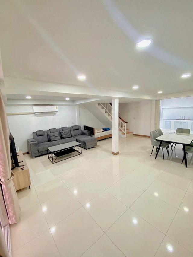 บ้านให้เช่า2ชั้นห้วยขวาง รีโนเวทใหม่ 3ห้อง2ห้องน้ำสุทธิสารประชาราษฎร์บำเพ็ญรัชดา18 2