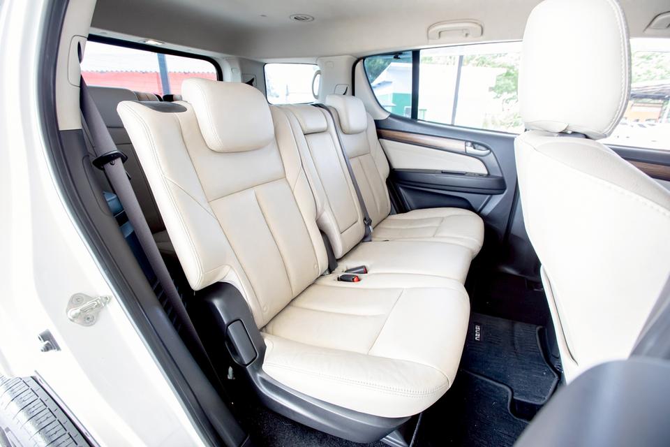 Isuzu Mu-X 3.0 DVD Navi สีขาว ปี 2015   รถบ้านสวย สนใจติดต่อ.099-2459121 เซลล์เอก   ราคา  579,000   บาท 15