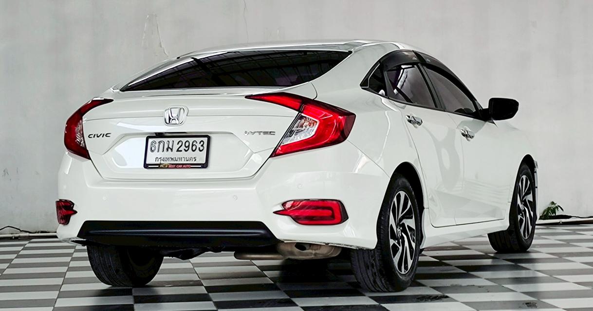 🚗HONDA CIVIC FC 1.8 EL เกียร์ ปี 2017🚗 ฟรีดาวน์ 5