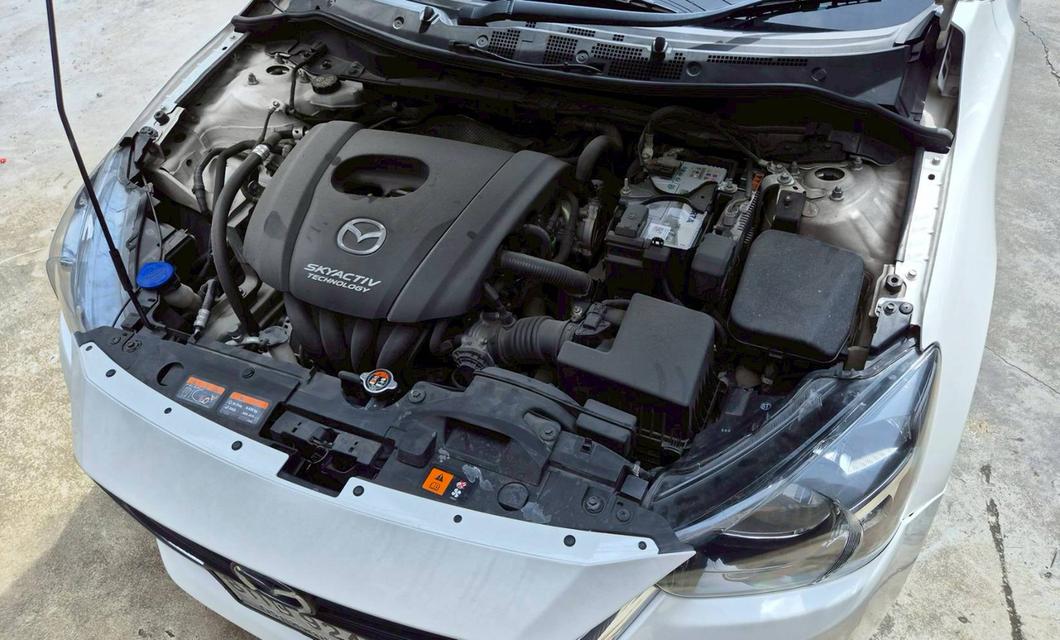 Mazda 2 1.3 STANDARD ปีจดทะเบียน 2019 7