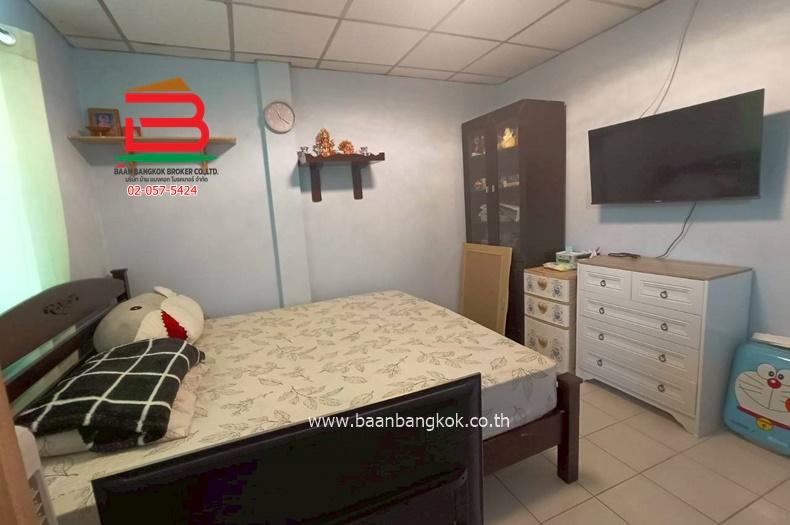 ทาวน์เฮ้าส์ เบญจพฤกษ์ (ใกล้มหาลัยเทคโนโลยีราชมงคลธัญบุรี) เนื้อที่ 18.3 ตรว. ตำบลคลองห้า อำเภอคลองหลวง จังหวัดปทุมธานี 9