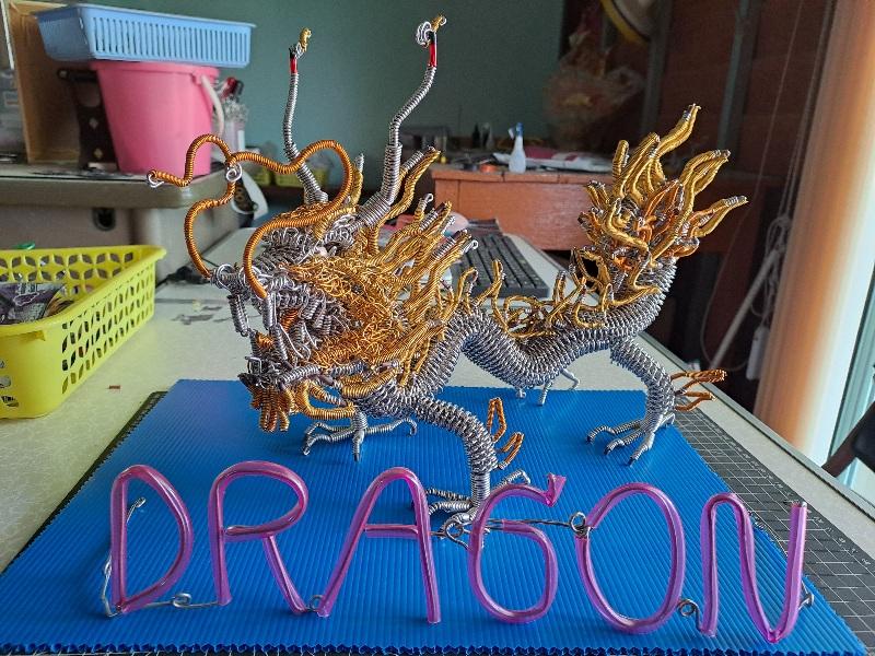 วรรณรัตน์ Model ลวดดัด