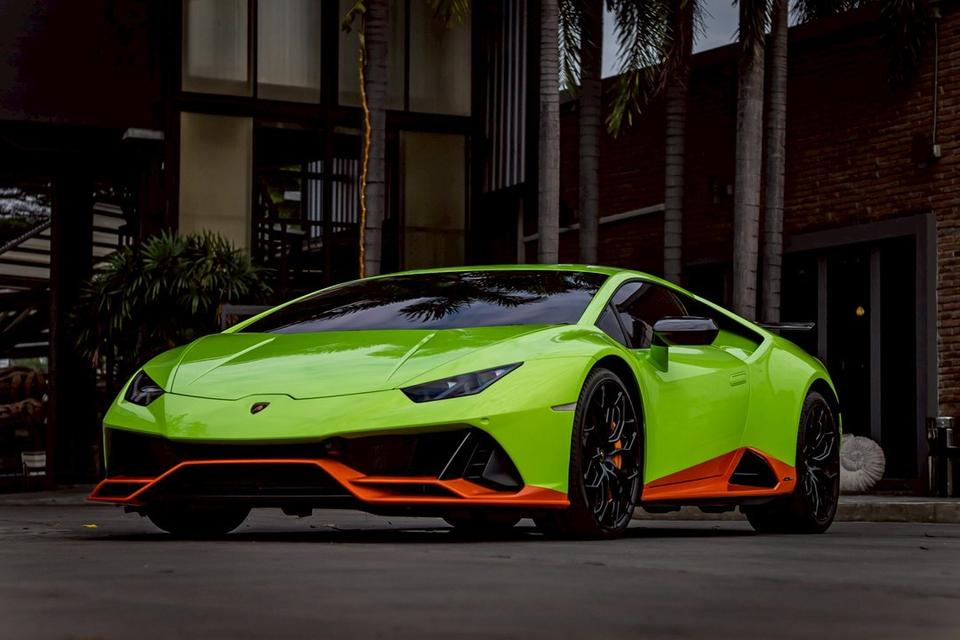 Lamborghini Huracán EVO AWD MY2021📆 ปีผลิต 2020 | 📍ราคาเพียง 19,900,000 บาทRenazzo Warranty ถึงวันที่ 01/02/2026 18