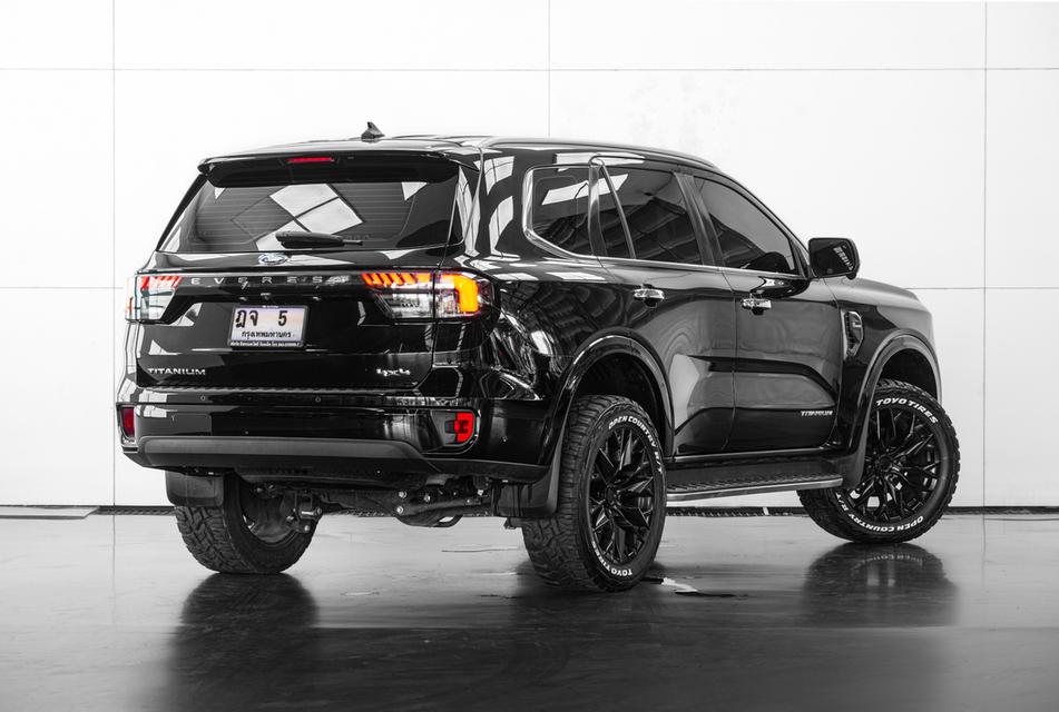 2023 FORD EVEREST 2.0 Bi-Turbo Titanium+ 4WD AT สีดำ ไมล์ 14823 กม.
