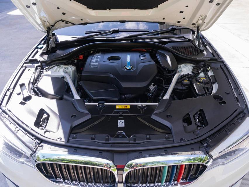 BMW 530e Elite ปีจด 2021 รูปที่ 8