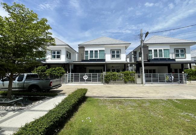 ขายบ้านแฝด หมู่บ้านรัชชาโกลด์ พระราม 5 เนื้อที่ 36.8 ตร.ว. บ้านสวย พร้อมอยู่ 10