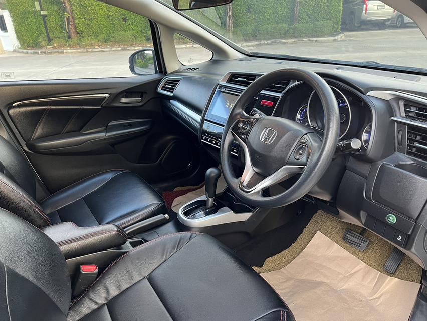 Honda JAZZ GK SV ออโต้ ปี2015 มือดเียว 11