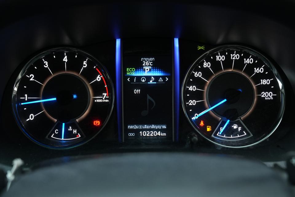 2015 TOYOTA FORTUNER 2.7 V 2WD SUV สีขาว เครื่องยนต์เบนซิน เลขไมล์ 102204 กม. 19