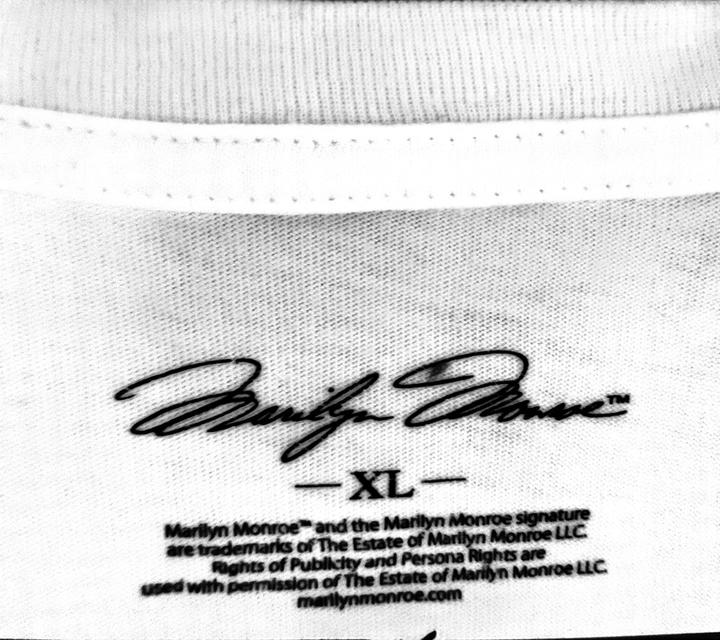 เสื้อยืด official marilyn monroe size XL สภาพ9/10 รูปที่ 5
