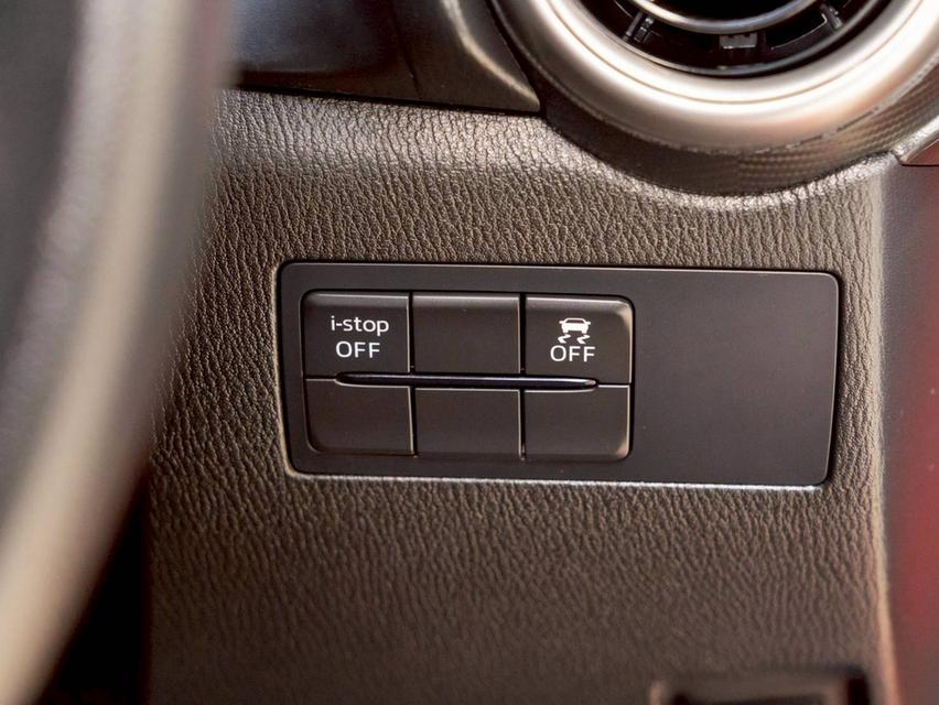 Mazda 2 1.3C ปี 2022 9