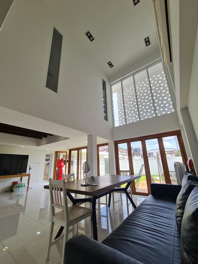 ขายด่วน (จะย้ายไปต่างประเทศ) บ้านสวยพร้อมอยู่ 60 ตรว. Minimal Style by Renos หมู่บ้านเสรี-รามคำแหง-พระราม 9 (Seri Village Ramkhamhaeng-Rama9 ) 15