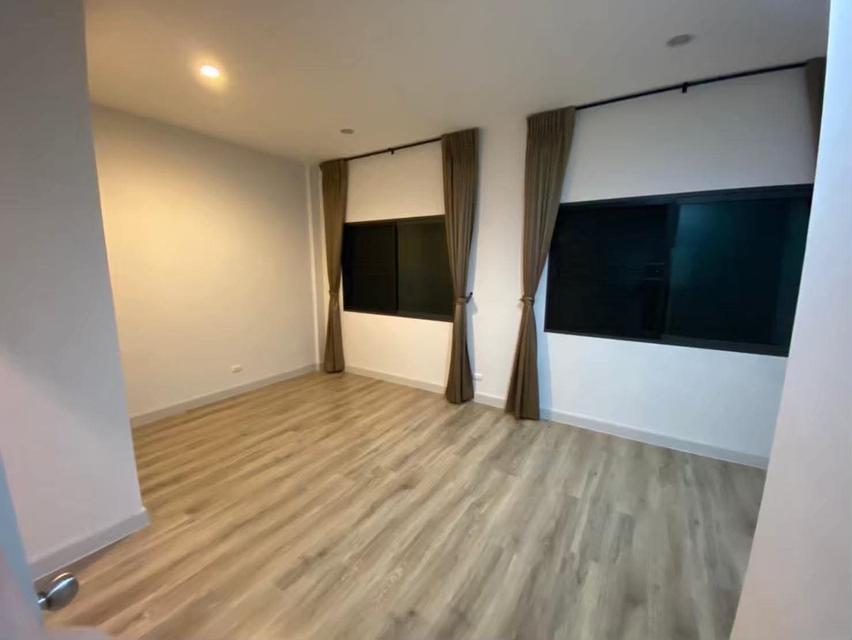 บ้านทาวน์เฮ้าส์ Verve ติวานนท์ 5