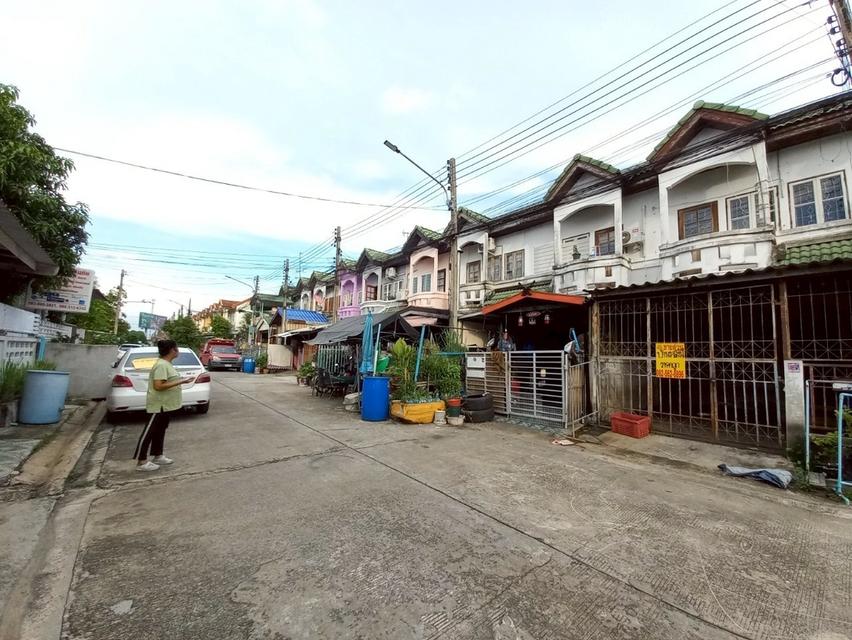 ขายบ้าน 2 ชั้น หมู่บ้านขจีนุช ติดถนนราชพฤกษ์ ลาดหลุมแก้ว ปทุมธานี 2