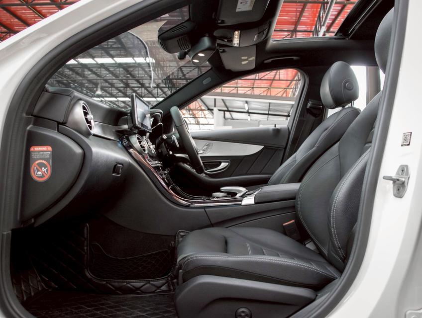 MERCEDES-BENZ C250 2.0 AMG Dynamic ปี 2015 13