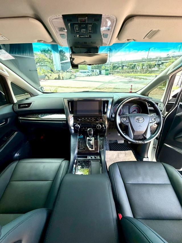Toyota ALPHARD 2.5SC PACKAGE สีขาว ปี 2024 ไมล์ 40,000 กม. 12