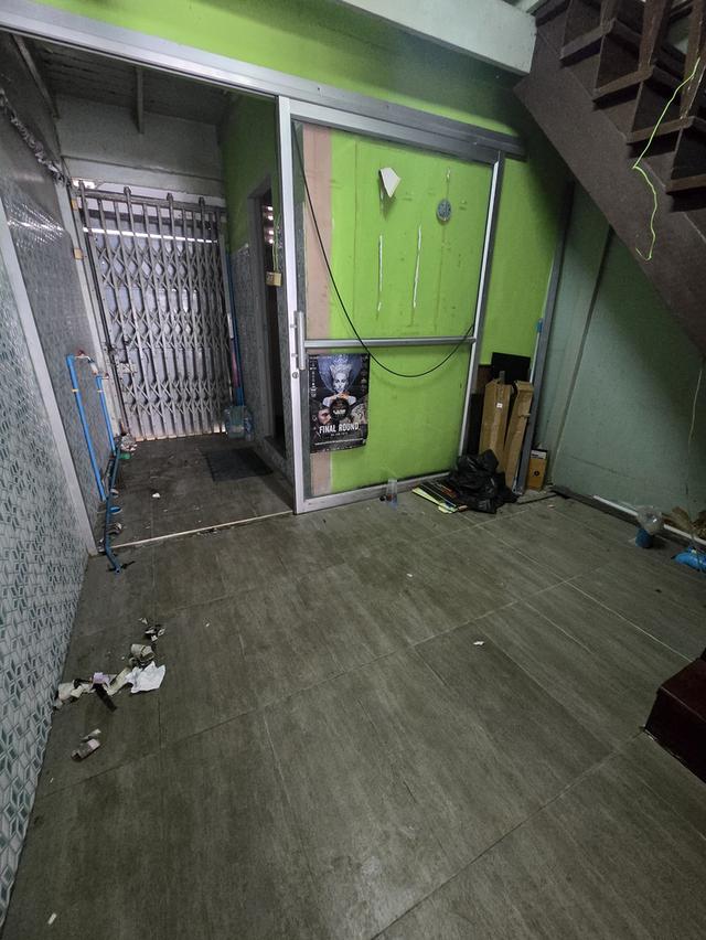 ตึกพาณิชย์ 2 ชั้น 9ตรว. 5