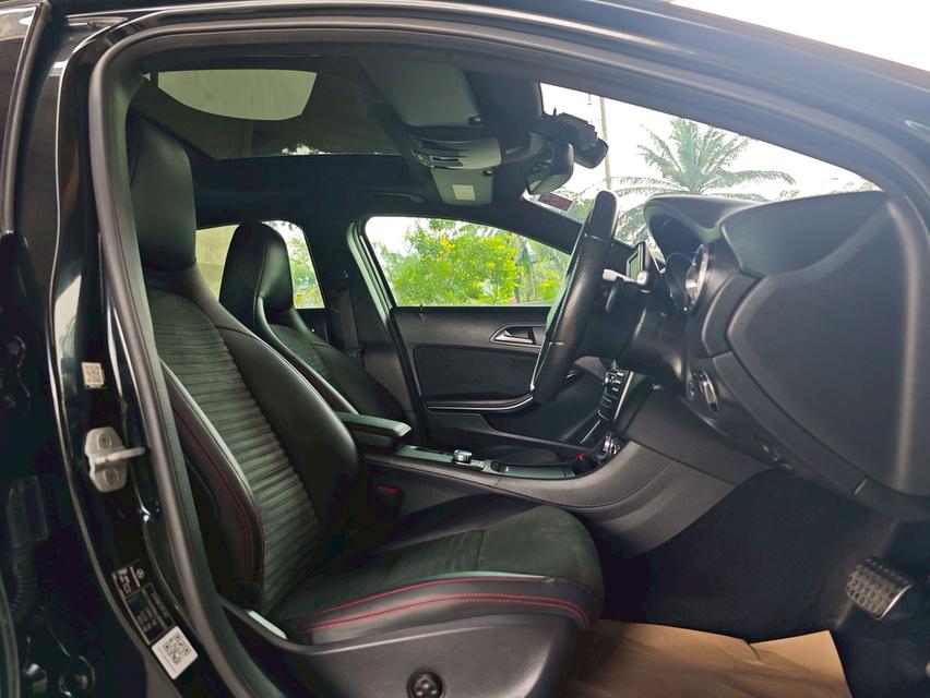 Mercedes Benz GLA 250 AMG Dynamic W156 ปี 2016 รูปที่ 6
