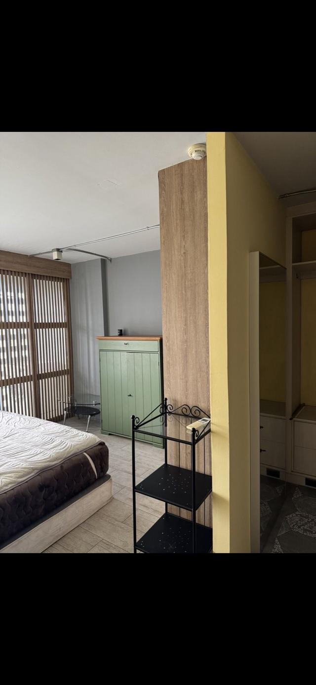 I house condo พระราม 9 เอกมัย full furniture built in ขนาด 57 ตรม. 2