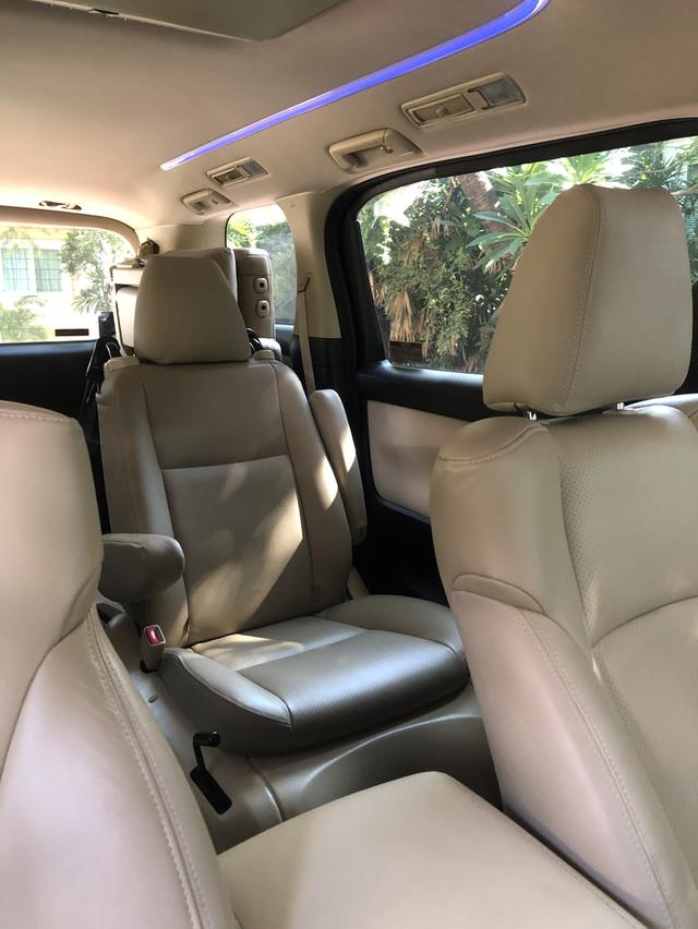 ขายรถตู้ TOYOTA ALPHARD 1.2 ล้าน 10