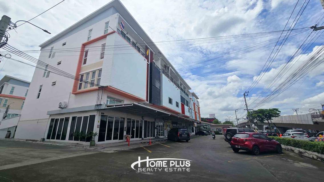 🏢 ขายอาคารพาณิชย์ 4.5 ชั้น 2 คูหา หลังมุม เดอะ ครีเอเทียร์ พระยาสุเรนทร์ (The Creatier) 1