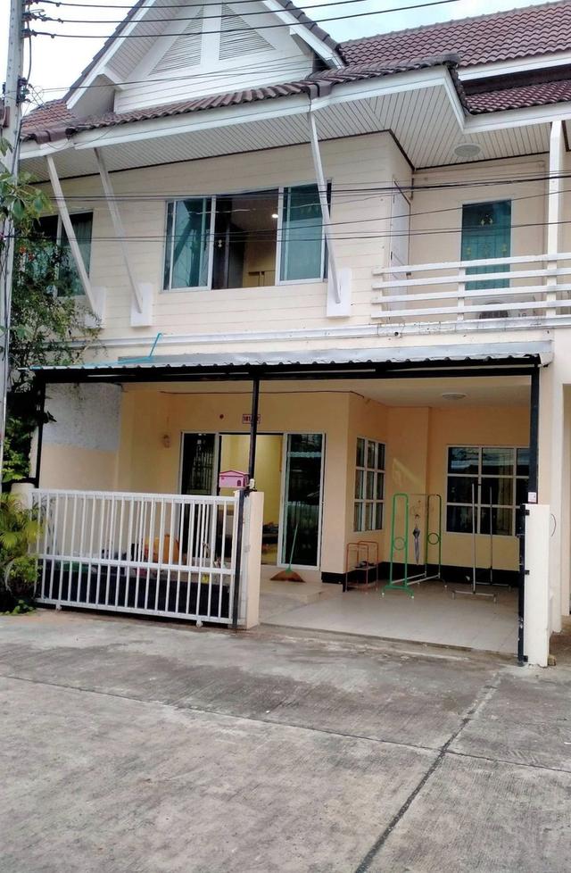 ขายด่วน บ้านทาวโฮม ฝังพัทยาใต้ในซอยก่อไผ่ (น้ำไม่ท่วม)