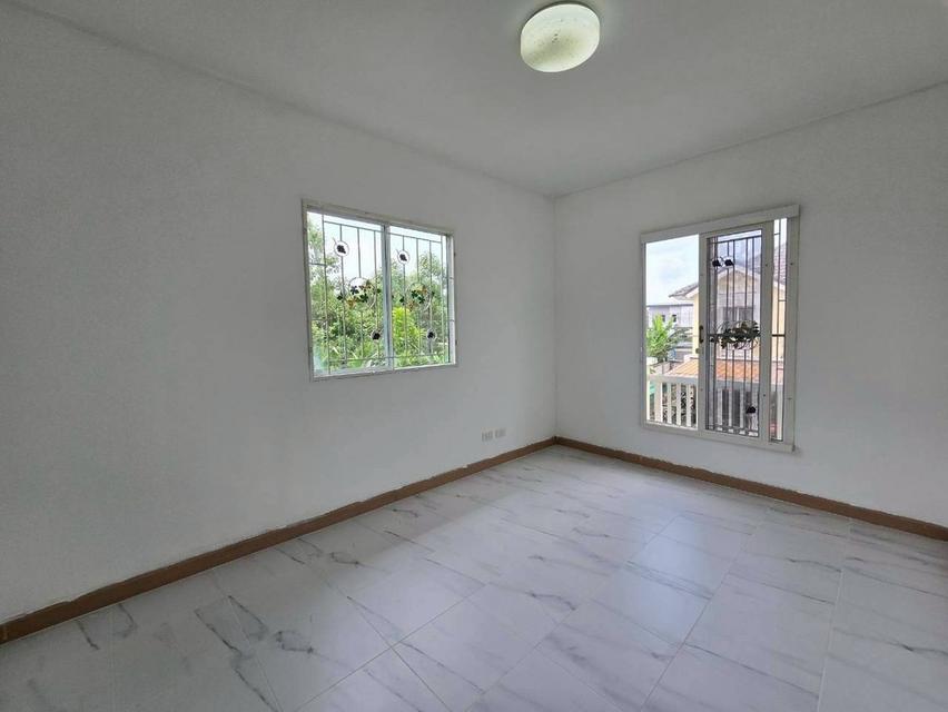 ขายทาวน์เฮ้าส์มือสองนนทบุรี โครงการ พฤกษาวิลล์ 54 พระราม 5-นครอินทร์ (Pruksa Ville 54 Raใกล้รถไฟฟ้าสายสีม่วงสถานีแยกติวานนท์ และจุดขึ้นทางด่วนพระราม 7 8