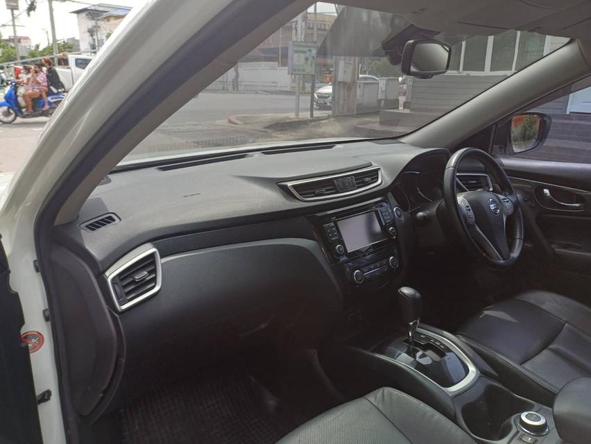 ปี2015 NISSAN X-TRAIL 2.0 TOP ขับ4 7ที่นั่ง ไม่เคยดมแก๊ส 18