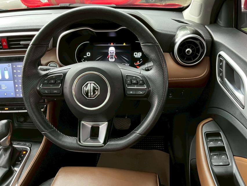 MG ZS 1.5 V Sunroof ปี 2024 ไมล์แท้ 16,xxx กม.