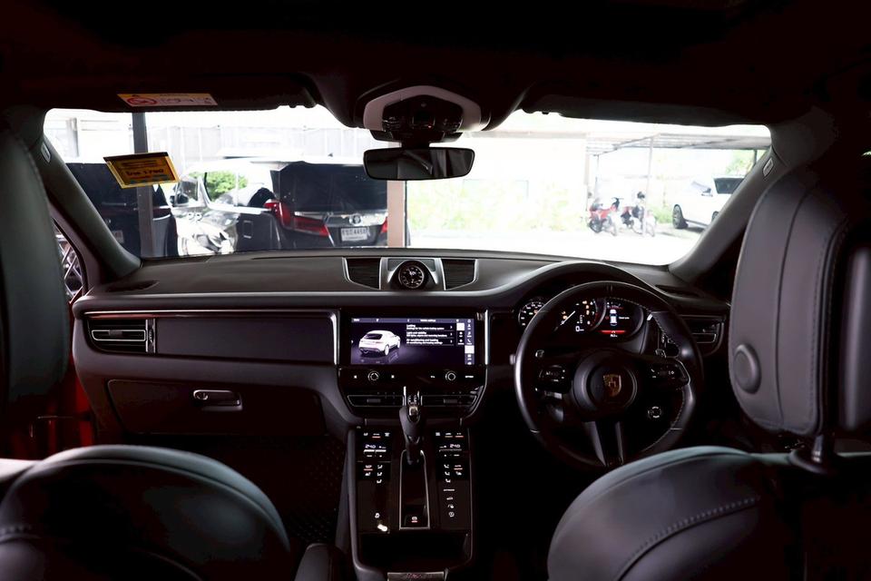 Porsche Macan 2.0 Turbo ( MNC ) 8