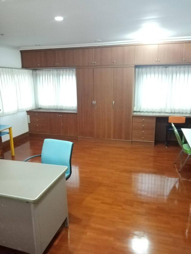 ขาย บ้าน ในโครงการ หมู่บ้านมหาดไทย1 101 ตรว 4 นอน 5 น้ำ East Eng 中 日 Please add LINE ID 806qphgn(มีแอดด้วย) o8415o5483 16