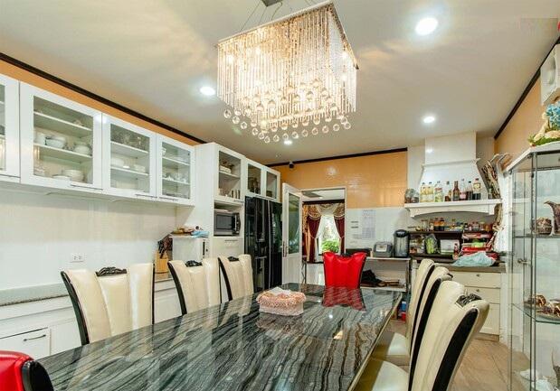 บ้านหรูพร้อมสระว่ายน้ำ บนที่ดินเกือบ 174 ตร.ว. ใกล้โรงเรียนนานาชาติ ราชพฤกษ์ โครงการ ลัดดารมย์ เอลิแกนซ์ ถูกออกแบบในสไตล์ Modern California 4