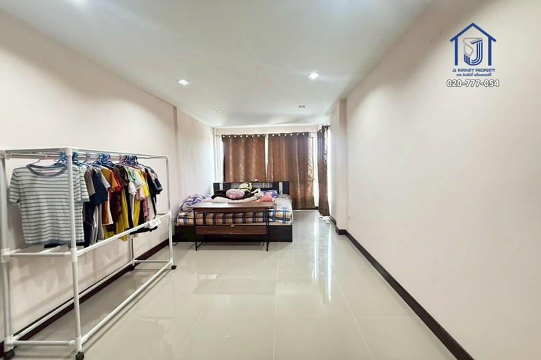 ขายทาวน์โฮม 2ชั้น หมู่บ้านเด่นชัย ประชาอุทิศ 90 ใกล้วงแหวนกาญจนาภิเษก 8