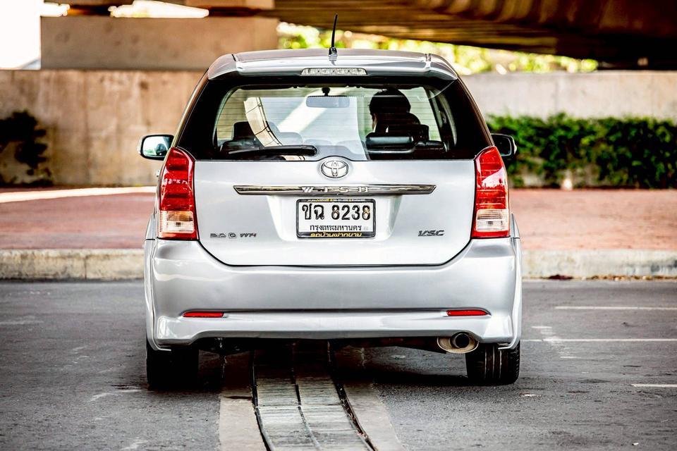 Toyota Wish 2.0Q ปี 2007 สีบรอนซ์เงิน สภาพนางฟ้า เกียร์ออโต้ 5