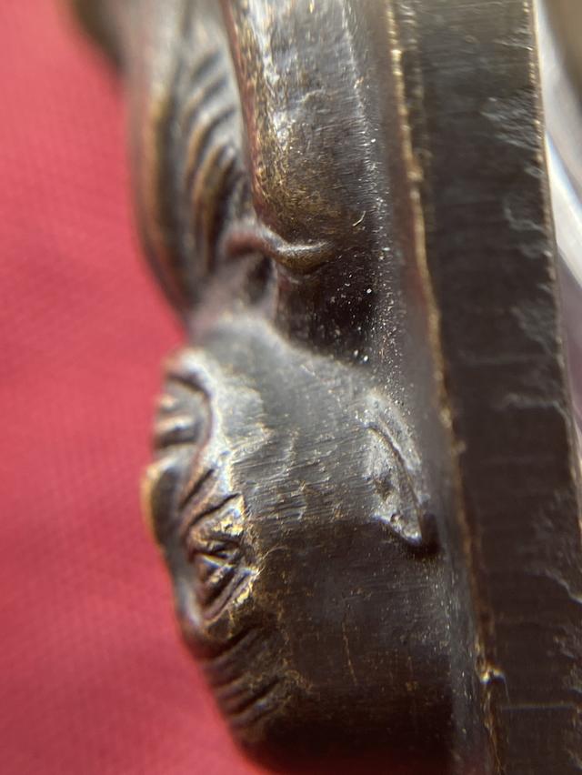 หลวงพ่อทวดหลังหนังสือพิมพ์ใหญ่ 3