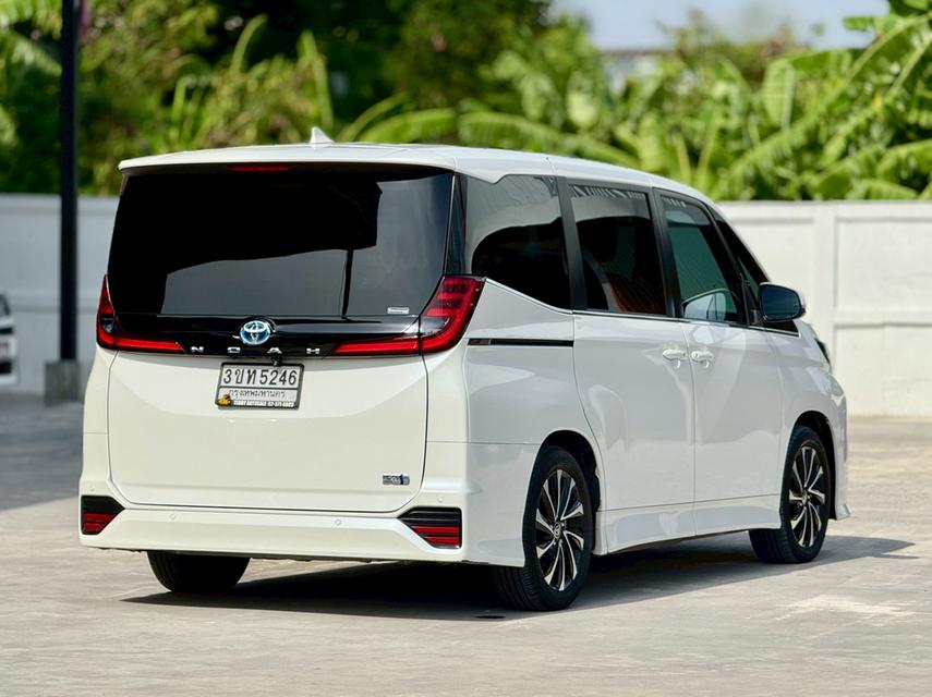 ขาย Toyota Noah 1.8Hybrid SZ ปี22 7