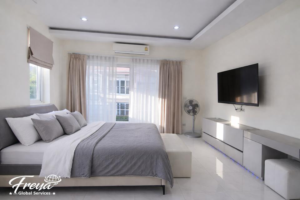 🏡✨ Luxury Family Pool Villa – East Pattaya 📍 Lakeside Court 5 | Pong, Banglamung, Chonburi 12