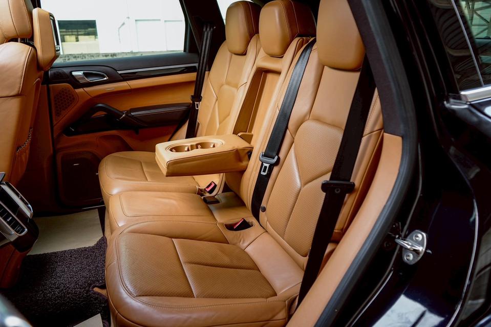 PORSCHE CAYENNE 3.0 S Hybrid 4WD AT 2013ไมล์ 130,xxx km. !! ราคา 1,099,000 บาท รูปที่ 13