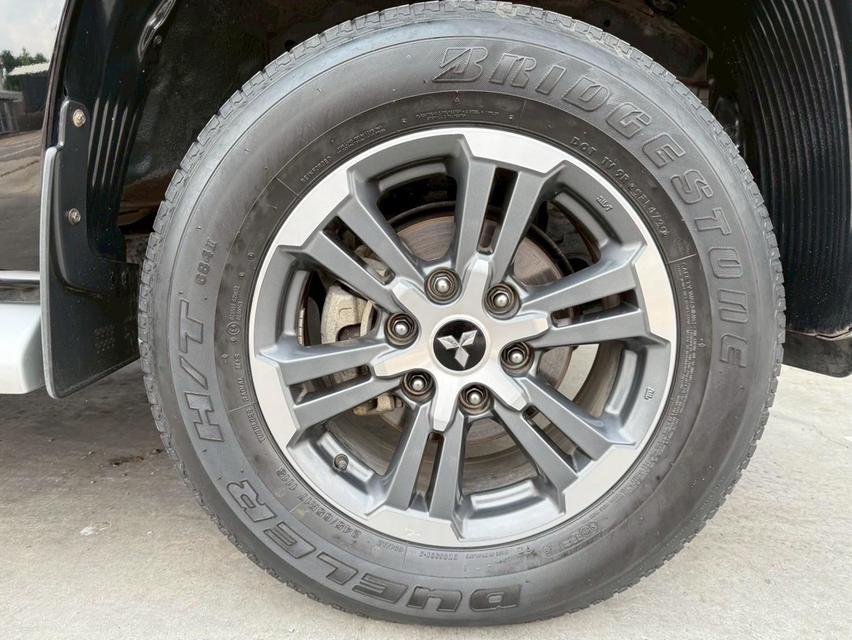 MITSUBISHI TRITON 2.4GT PLUS BOUBLE CAB 2021 สีดำ เกียร์ธรรมดา ดีเซล มือเดียวป้ายแดง 19