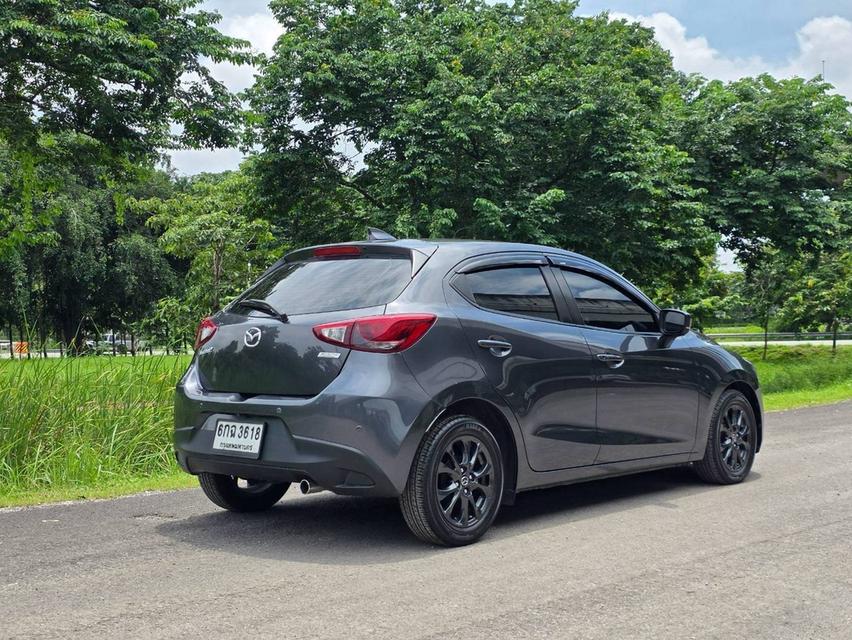 Mazda 2 1.3 High ปี 2017 สีเทาราคา 249,000 บาทฟรีดาวน์ ผ่อน 5,100 บ/ด 6ปี รูปที่ 9