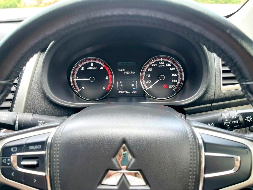 Mitsubishi Triton Plus 2.4 M/T ท๊อป ปี62 (2019) 13