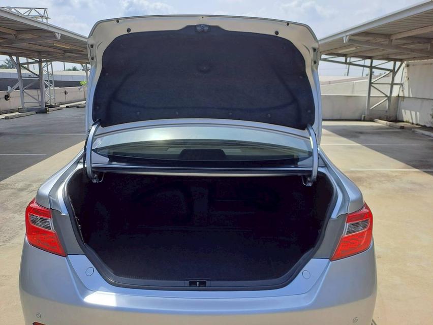 TOYOTA CAMRY 2.5 Hybrid CD ปี2014 13